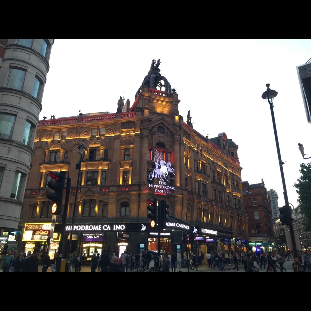 Meet your Posher, Sam